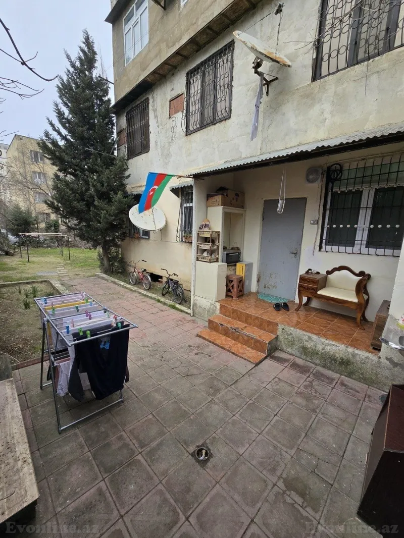 Satılır 2 otaqlı Mənzil Köhnə tikili 65 m² İnşaatçılar m. - şəkil 12
