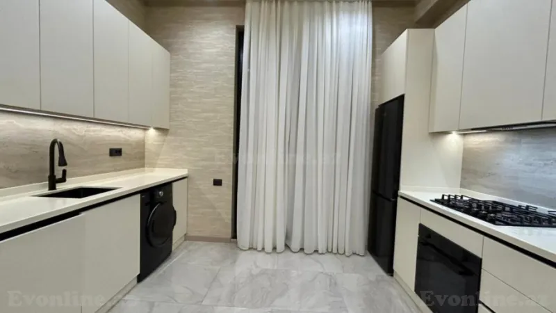 Kirayə verilir 3 otaqlı Mənzil Yeni tikili 95 m² 28 May m. - şəkil 14
