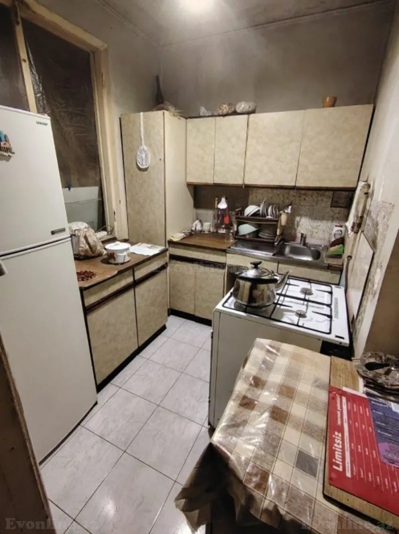 Satılır 3 otaqlı Mənzil Köhnə tikili 62 m² 7-ci mikrorayon - şəkil 2