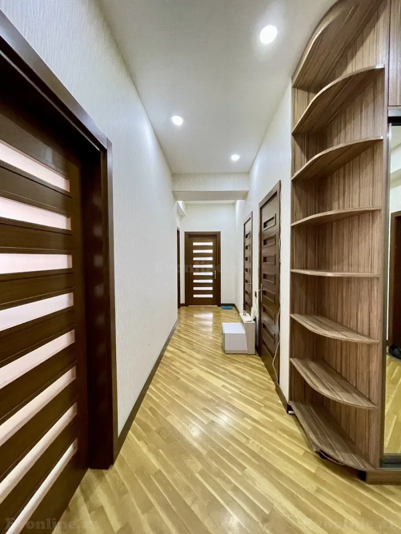 Satılır 3 otaqlı Mənzil Yeni tikili 147 m² Neftçilər m. - şəkil 25