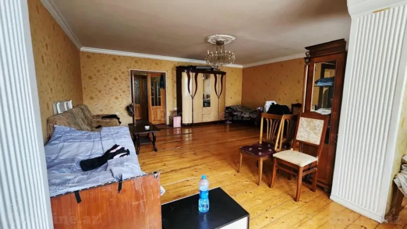 Satılır 4 otaqlı Mənzil Köhnə tikili 100 m² Xalqlar Dostluğu m. - şəkil 3