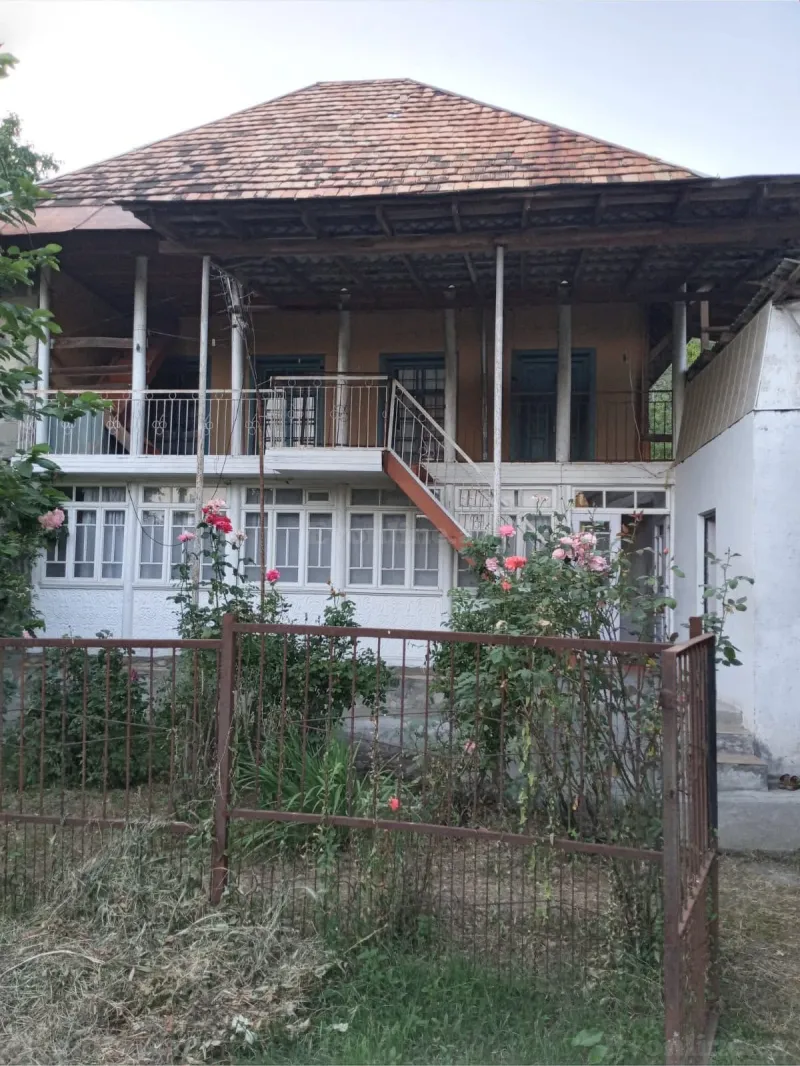 Satılır 4 otaqlı Həyət evi 120 m² Şəki - şəkil 2