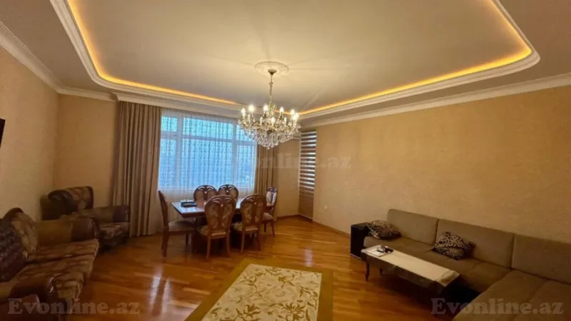 Satılır 3 otaqlı Mənzil Yeni tikili 135 m² 8 Noyabr m.