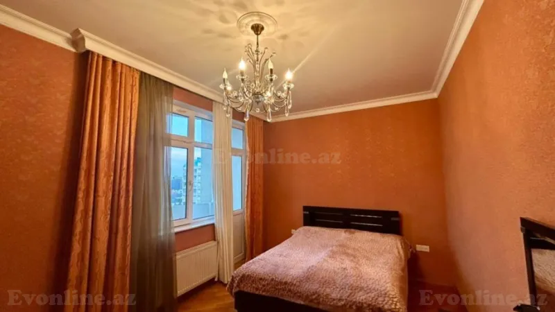 Satılır 3 otaqlı Mənzil Yeni tikili 135 m² 8 Noyabr m. - şəkil 5