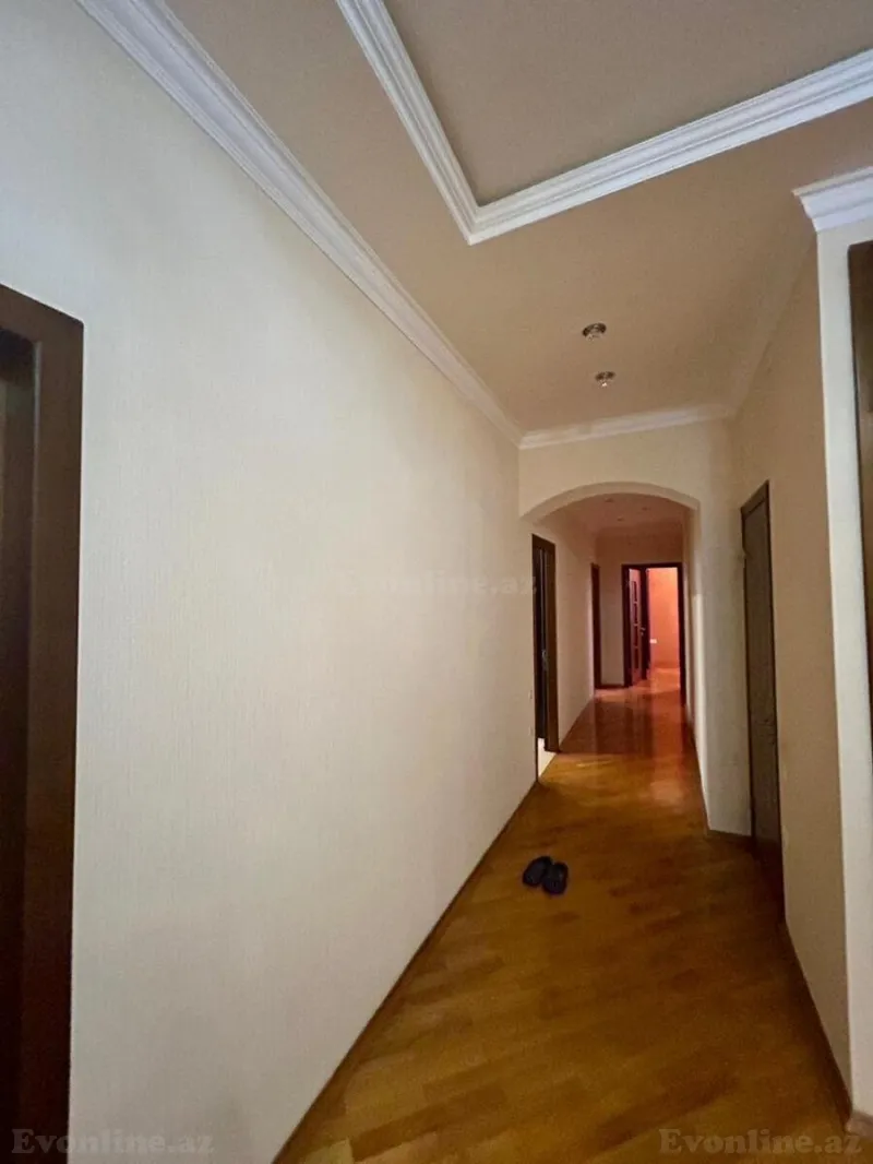 Satılır 3 otaqlı Mənzil Yeni tikili 135 m² 8 Noyabr m. - şəkil 8