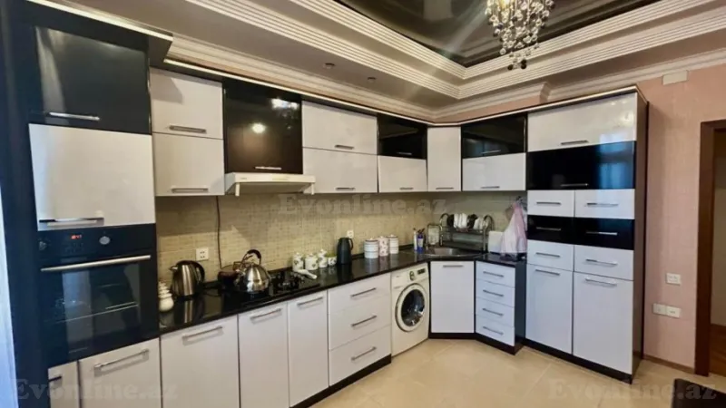 Satılır 3 otaqlı Mənzil Yeni tikili 135 m² 8 Noyabr m. - şəkil 15
