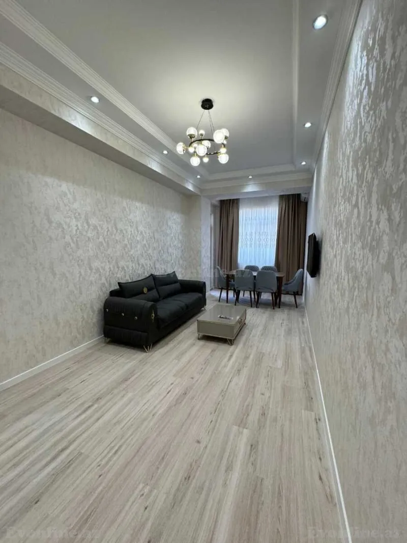 Kirayə verilir 3 otaqlı Mənzil Yeni tikili 90 m² 8 Noyabr m.