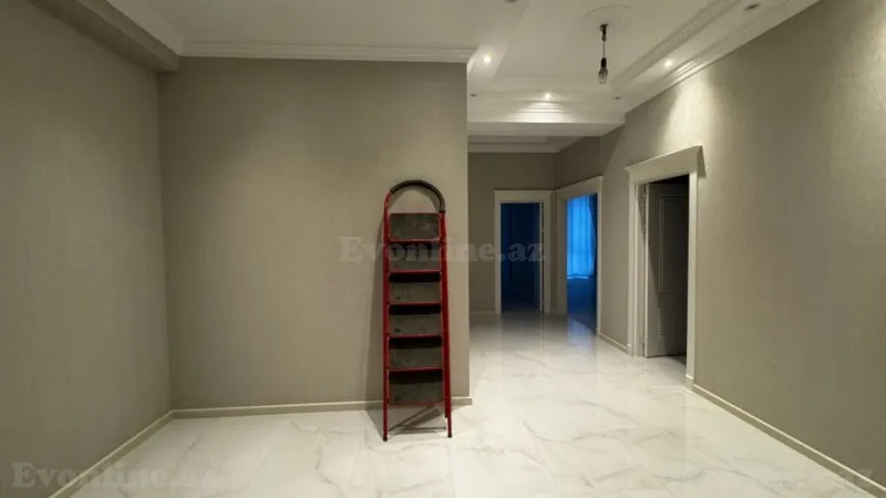 Kirayə verilir 3 otaqlı Mənzil Yeni tikili 144 m² Gənclik m. - şəkil 6