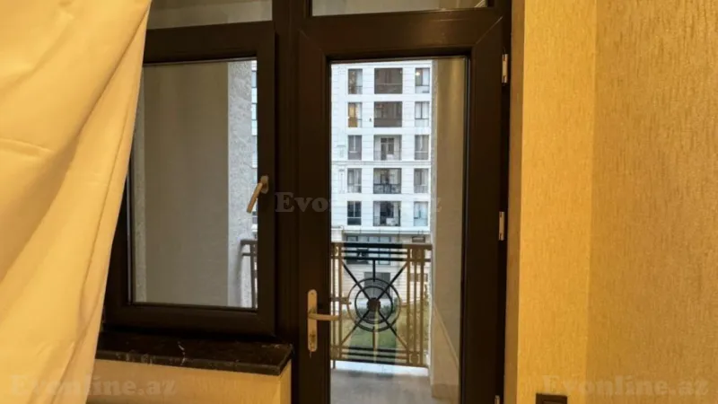 Kirayə verilir 3 otaqlı Mənzil Yeni tikili 144 m² Gənclik m. - şəkil 19