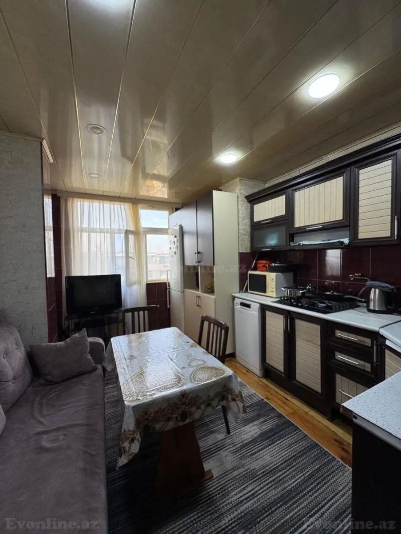 Satılır 5 otaqlı Mənzil Köhnə tikili 130 m² Neftçilər m. - şəkil 11