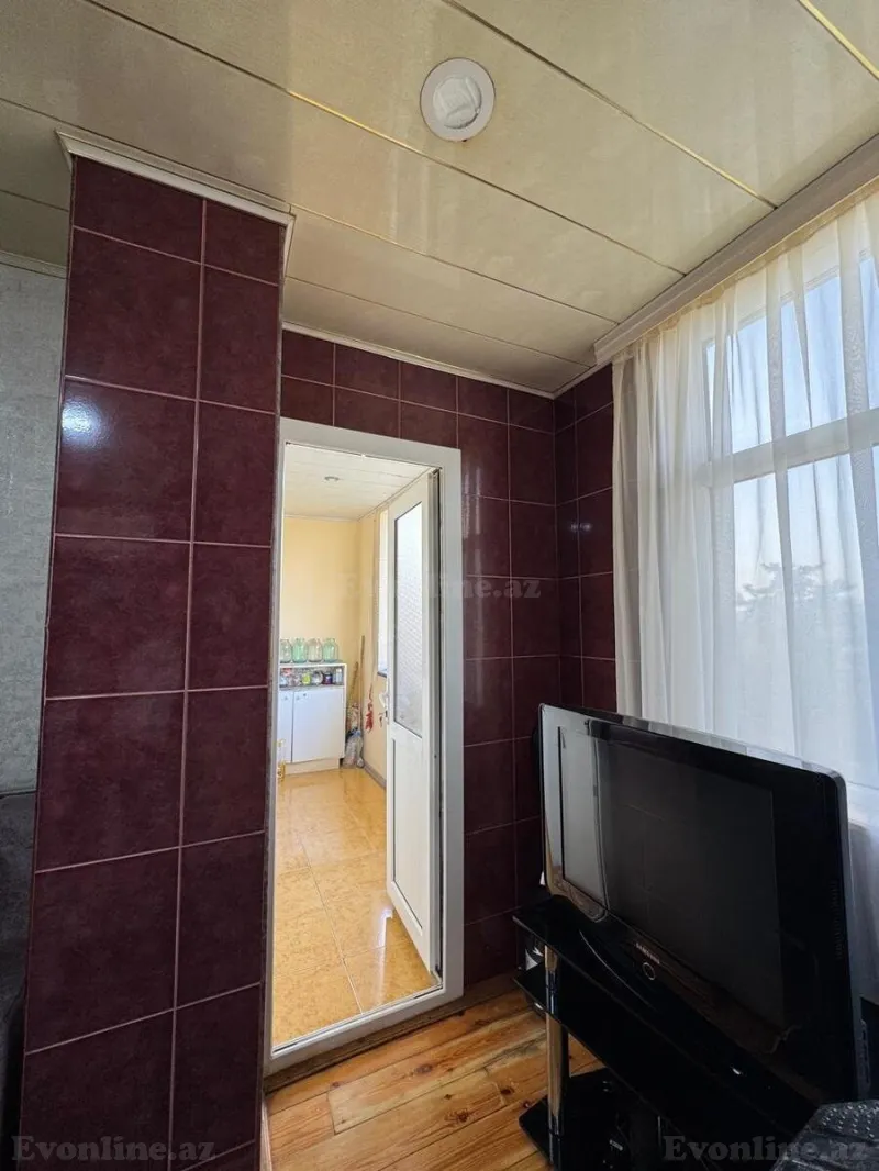 Satılır 5 otaqlı Mənzil Köhnə tikili 130 m² Neftçilər m. - şəkil 14