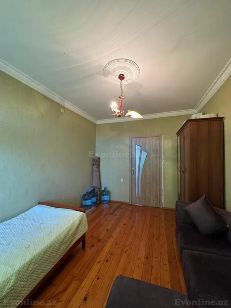 Satılır 5 otaqlı Mənzil Köhnə tikili 130 m² Neftçilər m. - şəkil 16