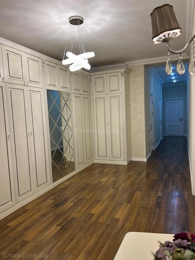 Satılır 3 otaqlı Mənzil Yeni tikili 138 m² Azadlıq prospekti m. - şəkil 15