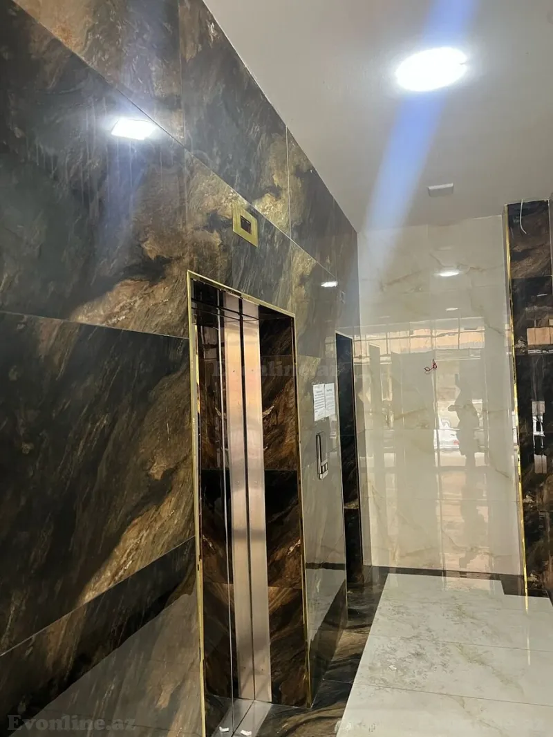 Satılır 3 otaqlı Mənzil Yeni tikili 138 m² Azadlıq prospekti m. - şəkil 24