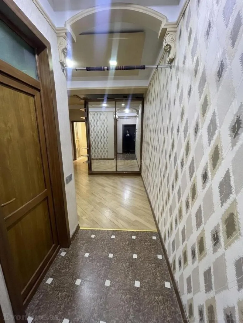 Kirayə verilir 2 otaqlı Mənzil Yeni tikili 105 m² İnşaatçılar m. - şəkil 10