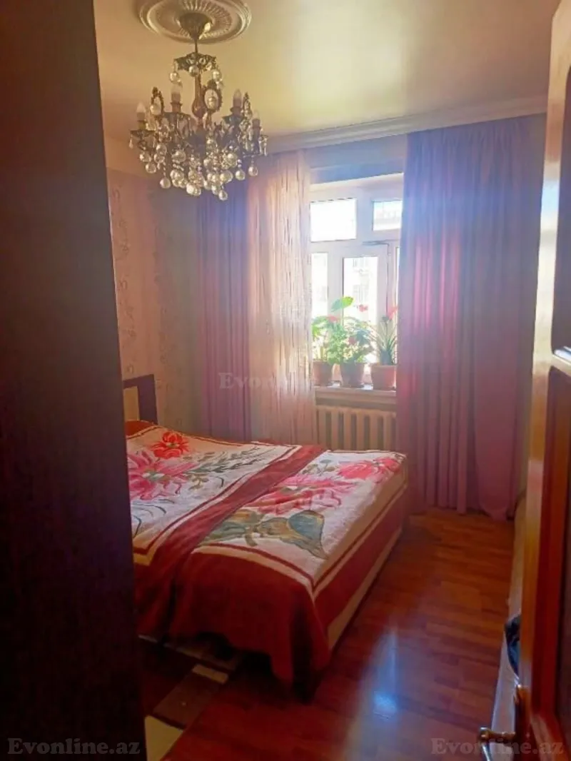 Satılır 3 otaqlı Mənzil Köhnə tikili 70 m² Qaraçuxur - şəkil 4