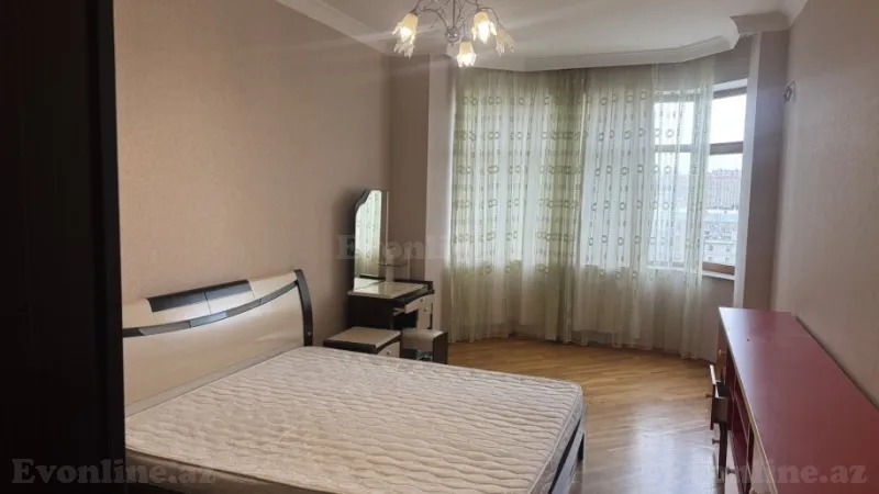 Kirayə verilir 3 otaqlı Mənzil Yeni tikili 120 m² Elmlər Akademiyası m. - şəkil 4