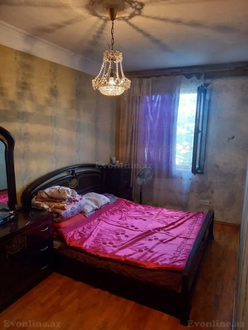 Satılır 2 otaqlı Mənzil Köhnə tikili 40 m² 4-cü mikrorayon - şəkil 3