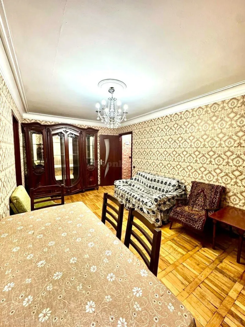 Satılır 2 otaqlı Mənzil Köhnə tikili 55 m² Elmlər Akademiyası m. - şəkil 2