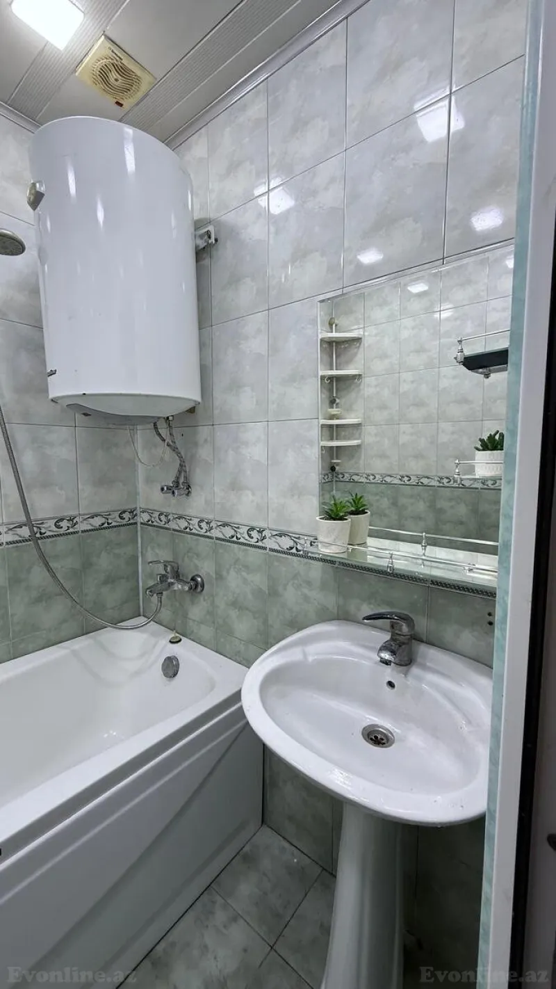 Satılır 2 otaqlı Mənzil Köhnə tikili 45 m² Suraxanı r. - şəkil 14