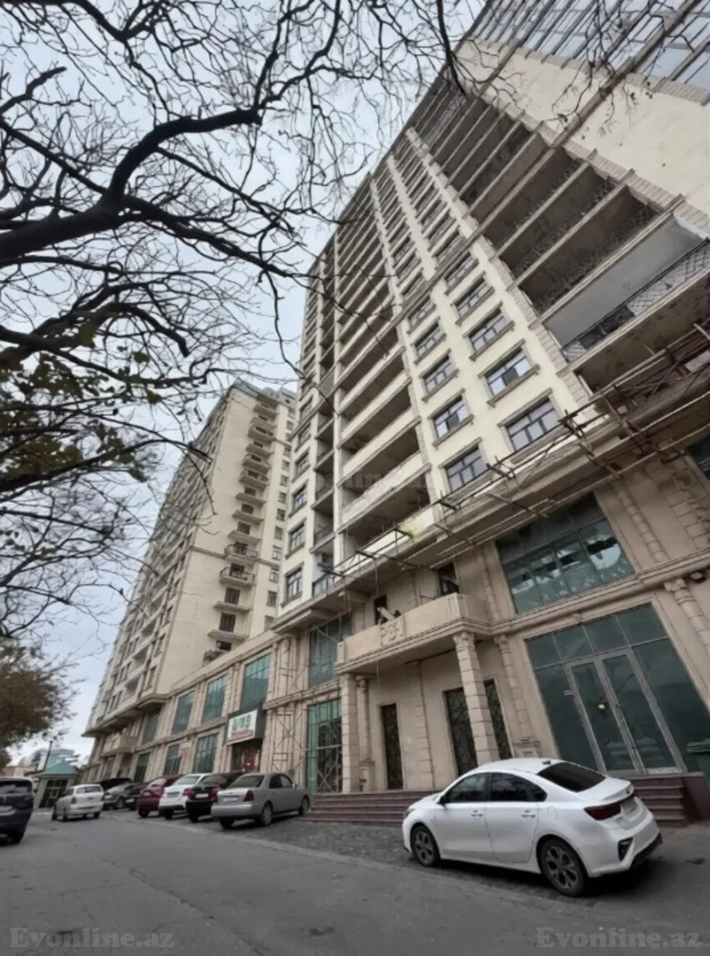 Satılır 2 otaqlı Mənzil Yeni tikili 100 m² Səbail r. - şəkil 2