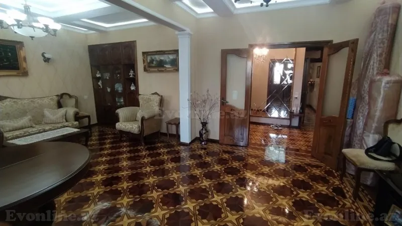 Satılır 4 otaqlı Mənzil Köhnə tikili 110 m² Xalqlar Dostluğu m. - şəkil 3