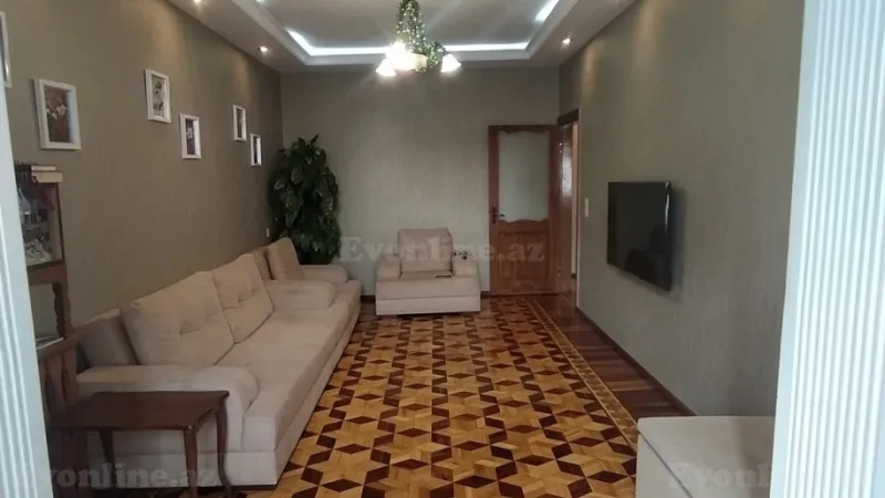 Satılır 4 otaqlı Mənzil Köhnə tikili 110 m² Xalqlar Dostluğu m. - şəkil 13