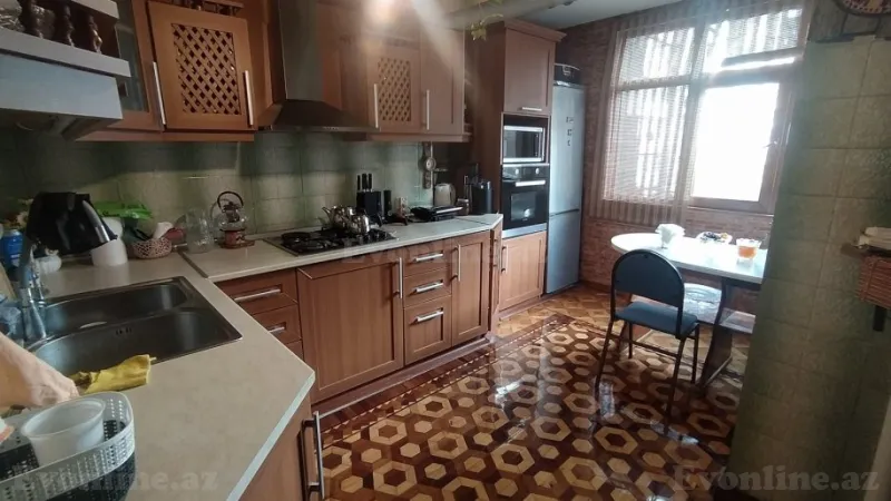 Satılır 4 otaqlı Mənzil Köhnə tikili 110 m² Xalqlar Dostluğu m. - şəkil 16