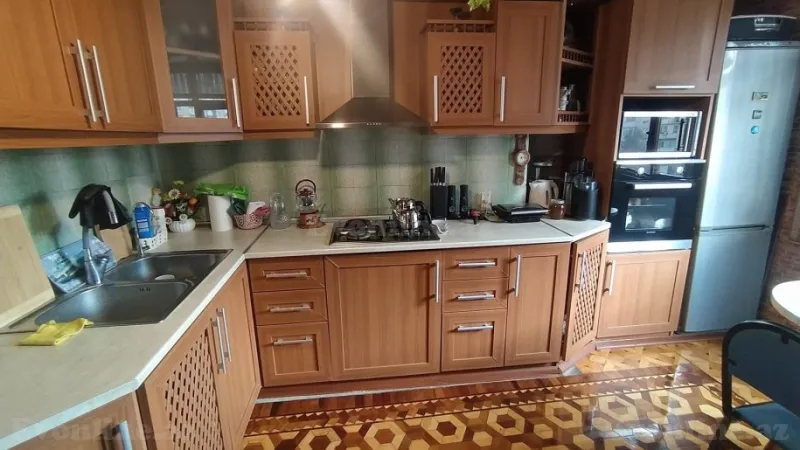 Satılır 4 otaqlı Mənzil Köhnə tikili 110 m² Xalqlar Dostluğu m. - şəkil 17