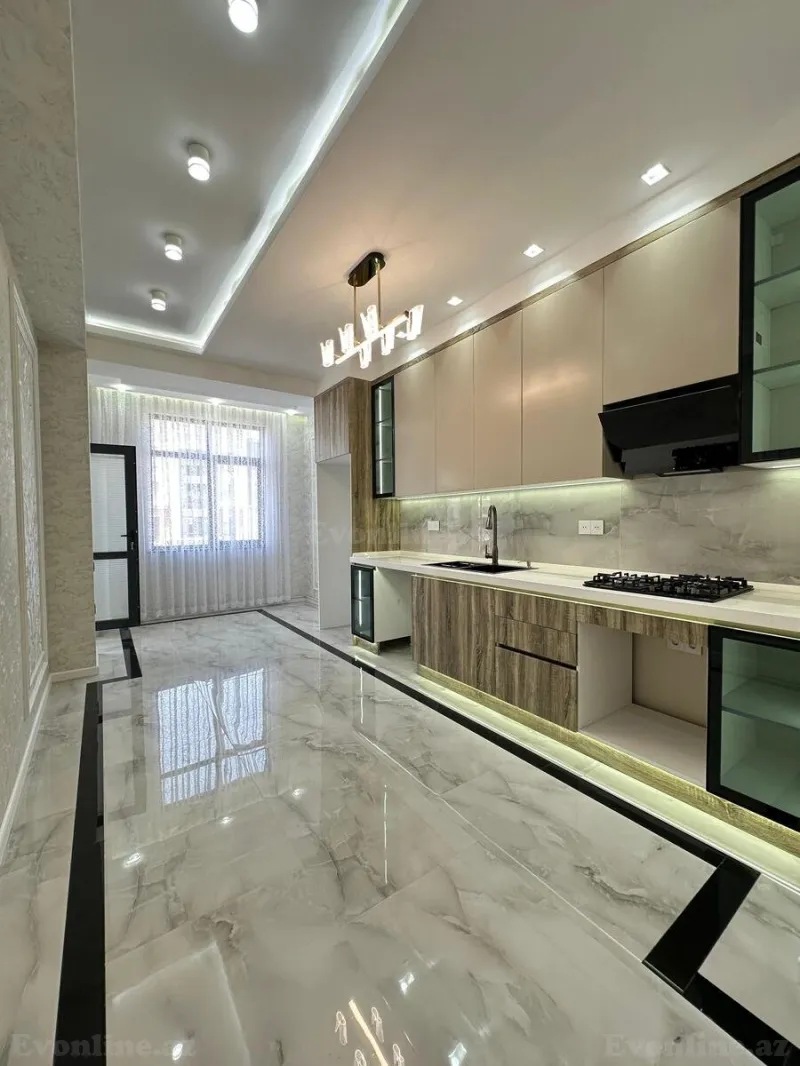 Satılır 3 otaqlı Mənzil Yeni tikili 126 m² Qara Qarayev m.