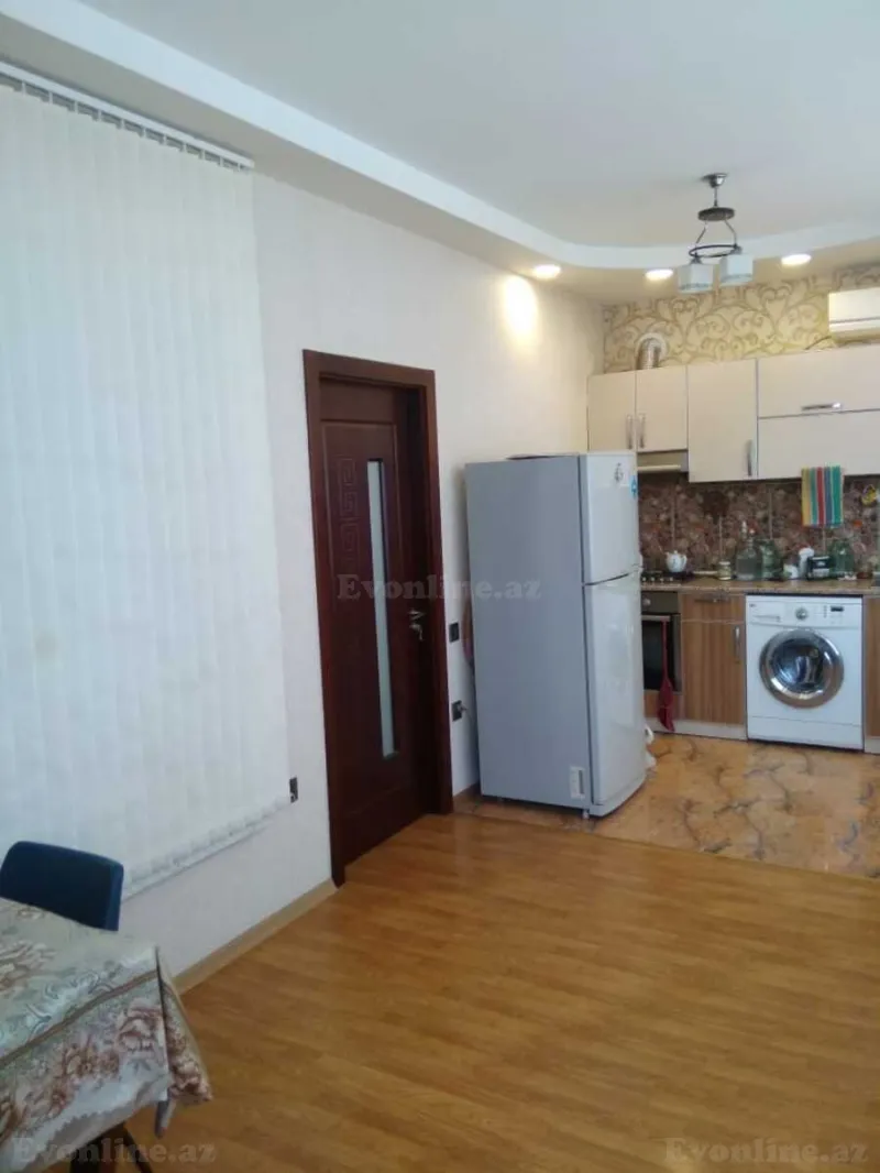 Kirayə verilir 2 otaqlı Mənzil Köhnə tikili 75 m² Sahil m. - şəkil 6