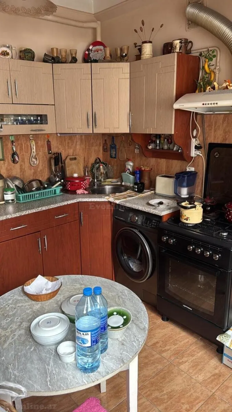 Satılır 2 otaqlı Mənzil Köhnə tikili 50 m² Nərimanov r. - şəkil 10