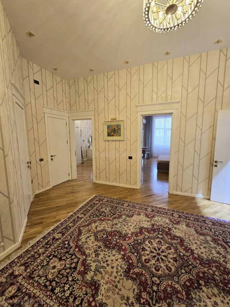 Kirayə verilir 3 otaqlı Mənzil Yeni tikili 130 m² Nəriman Nərimanov m. - şəkil 10