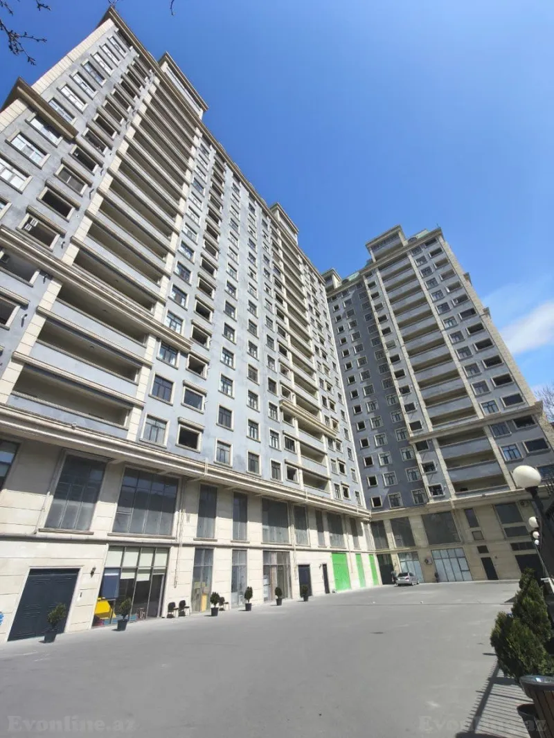 Satılır 3 otaqlı Mənzil Yeni tikili 92 m² 8-ci mikrorayon - şəkil 2