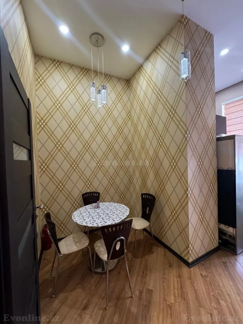 Kirayə verilir 3 otaqlı Mənzil Köhnə tikili 120 m² Sahil m. - şəkil 11