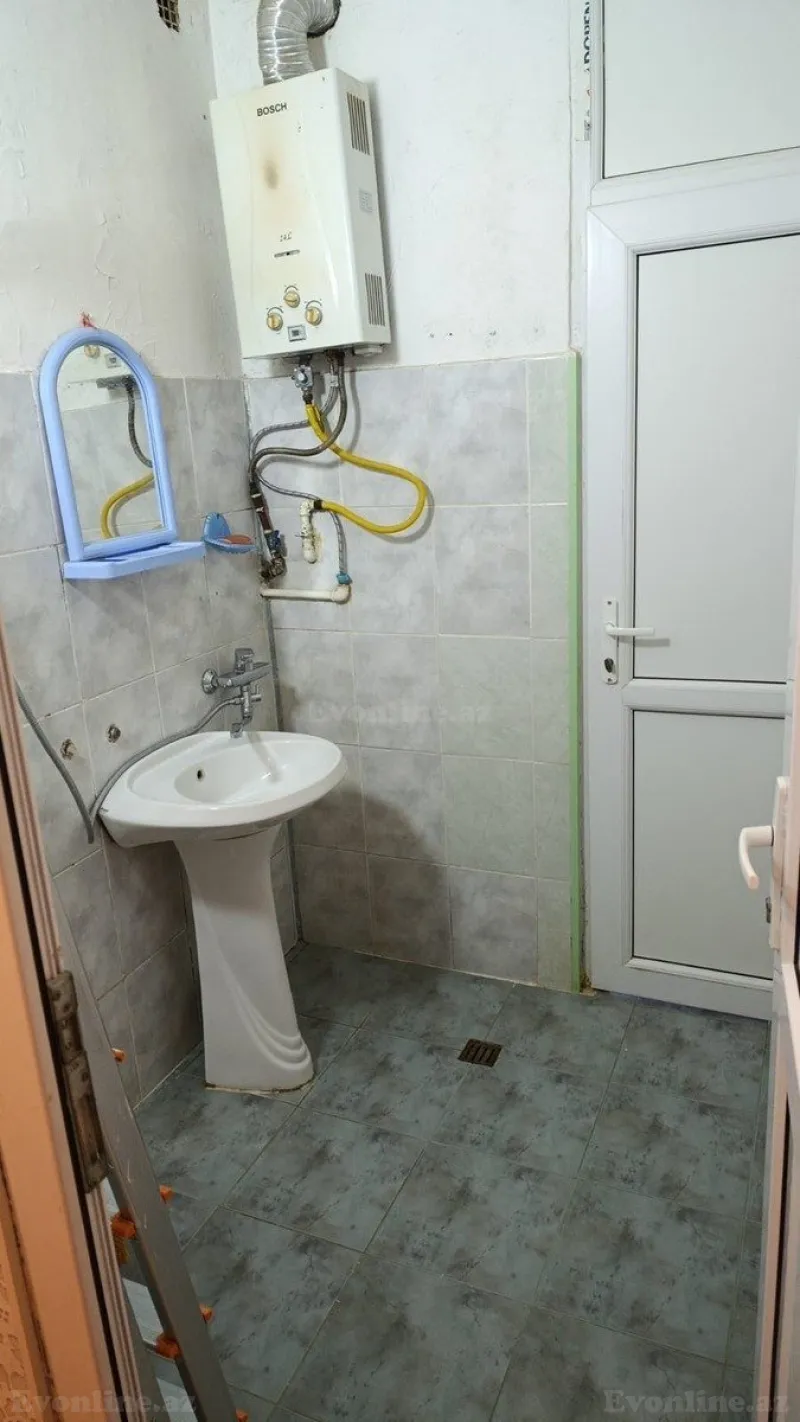 Kirayə verilir 2 otaqlı Mənzil Köhnə tikili 55 m² 4-cü mikrorayon - şəkil 8