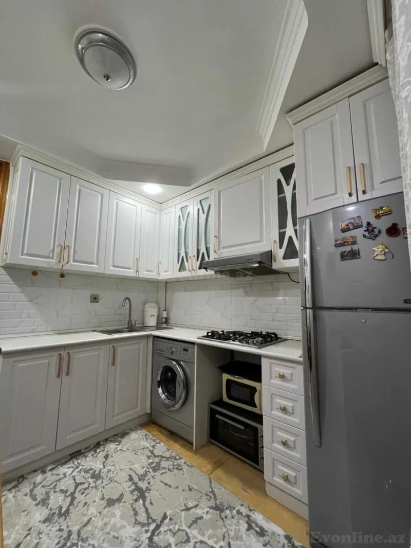 Satılır 5 otaqlı Mənzil Köhnə tikili 120 m² Xalqlar Dostluğu m. - şəkil 2