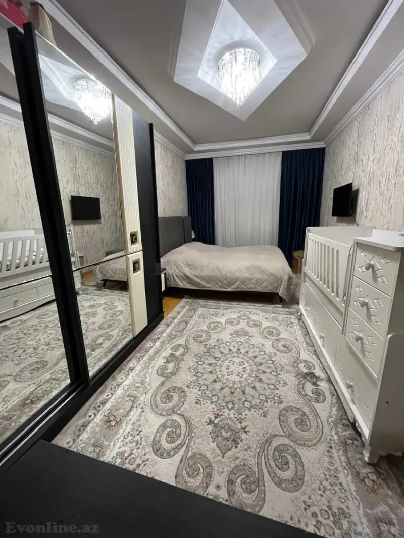 Satılır 5 otaqlı Mənzil Köhnə tikili 120 m² Xalqlar Dostluğu m. - şəkil 4