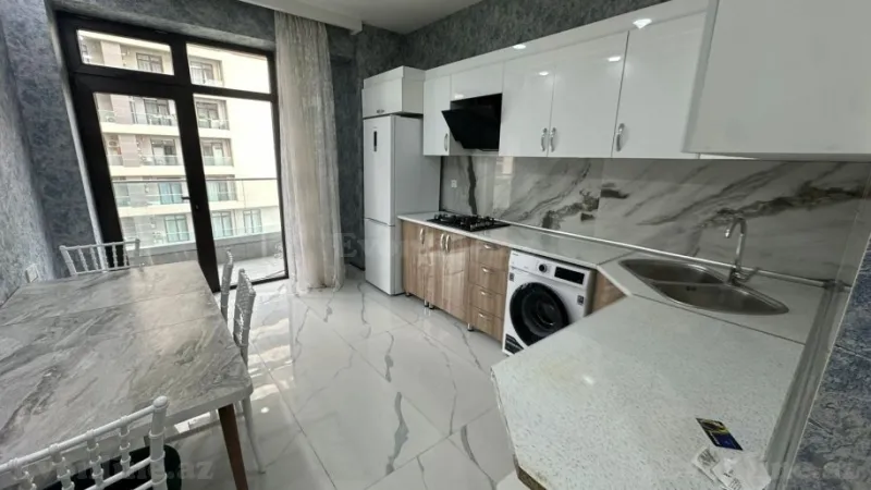 Satılır 2 otaqlı Mənzil Yeni tikili 100 m² 8 Noyabr m. - şəkil 6