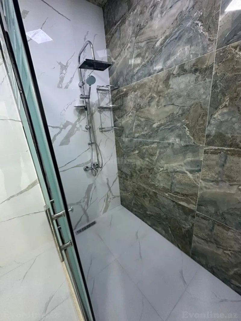 Satılır 2 otaqlı Mənzil Yeni tikili 100 m² 8 Noyabr m. - şəkil 9