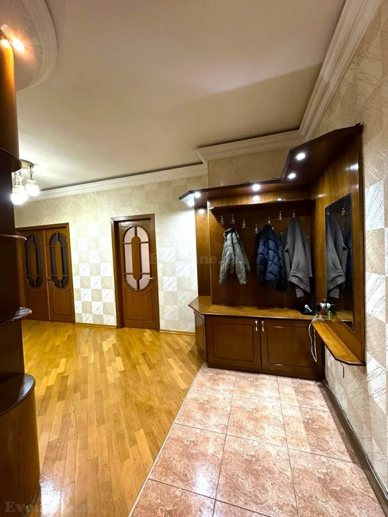 Satılır 4 otaqlı Mənzil Yeni tikili 172 m² 8 Noyabr m. - şəkil 14