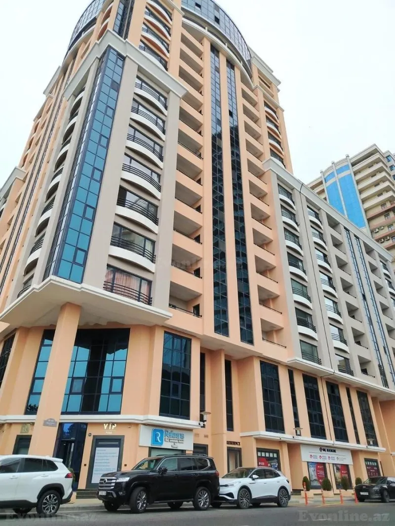 Kirayə verilir 4 otaqlı Mənzil Yeni tikili 220 m² 28 May m.