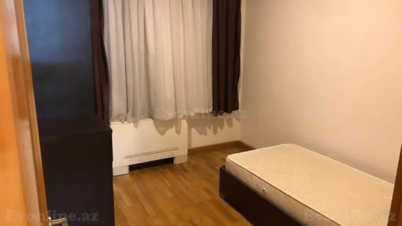 Kirayə verilir 4 otaqlı Mənzil Yeni tikili 220 m² 28 May m. - şəkil 22