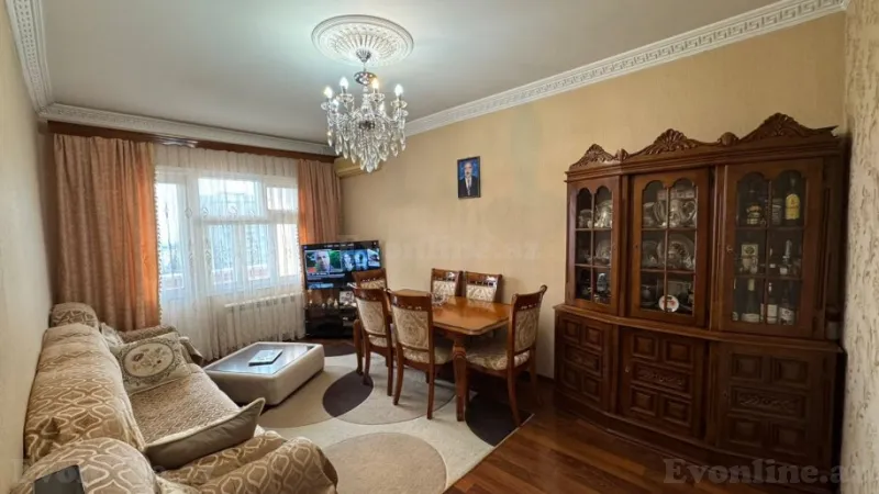 Satılır 3 otaqlı Mənzil Köhnə tikili 85 m² Koroğlu m.