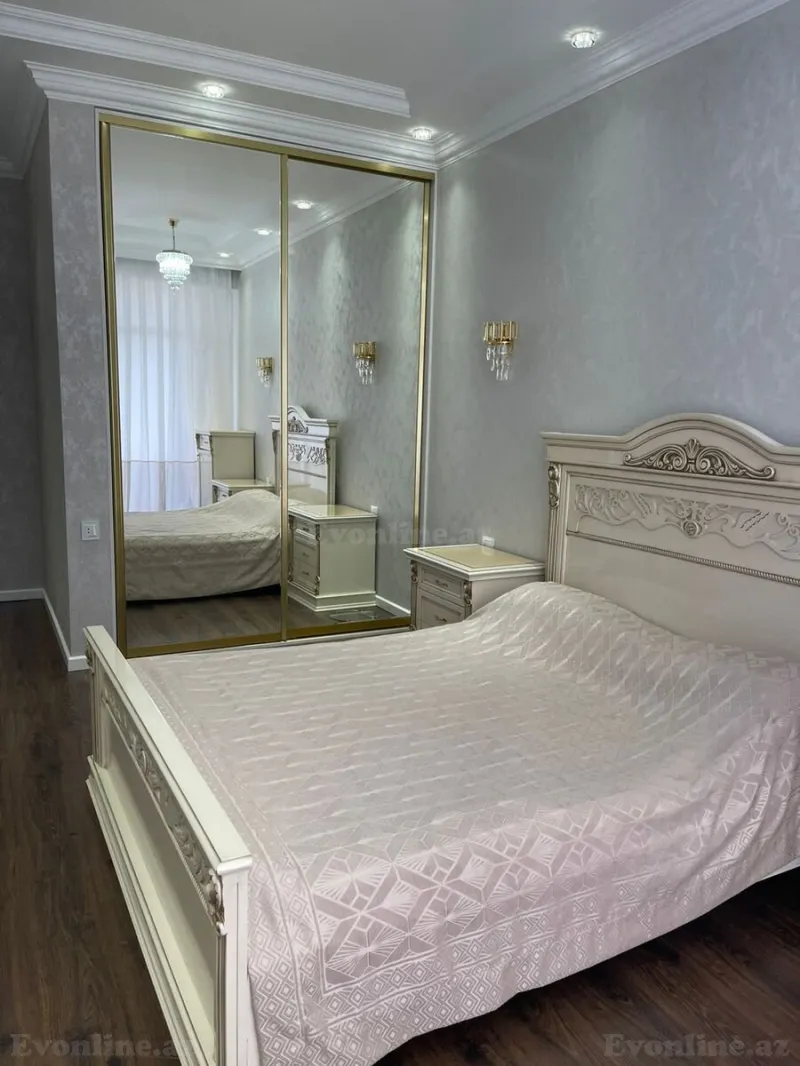 Satılır 2 otaqlı Mənzil Yeni tikili 110 m² 8 Noyabr m. - şəkil 8