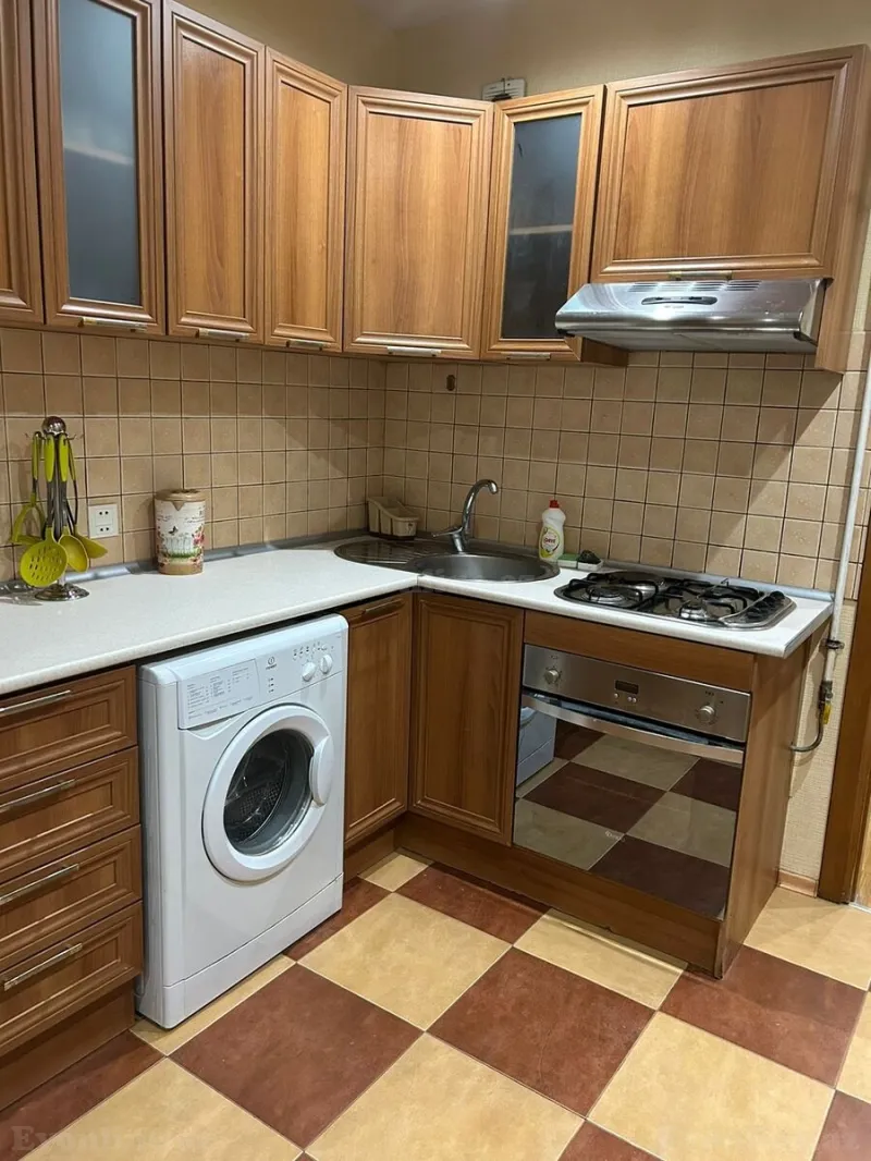 Kirayə verilir 2 otaqlı Mənzil Köhnə tikili 70 m² Nizami m. - şəkil 4