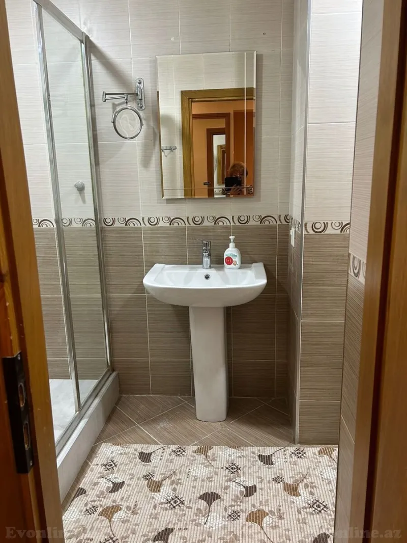 Kirayə verilir 2 otaqlı Mənzil Köhnə tikili 70 m² Nizami m. - şəkil 8