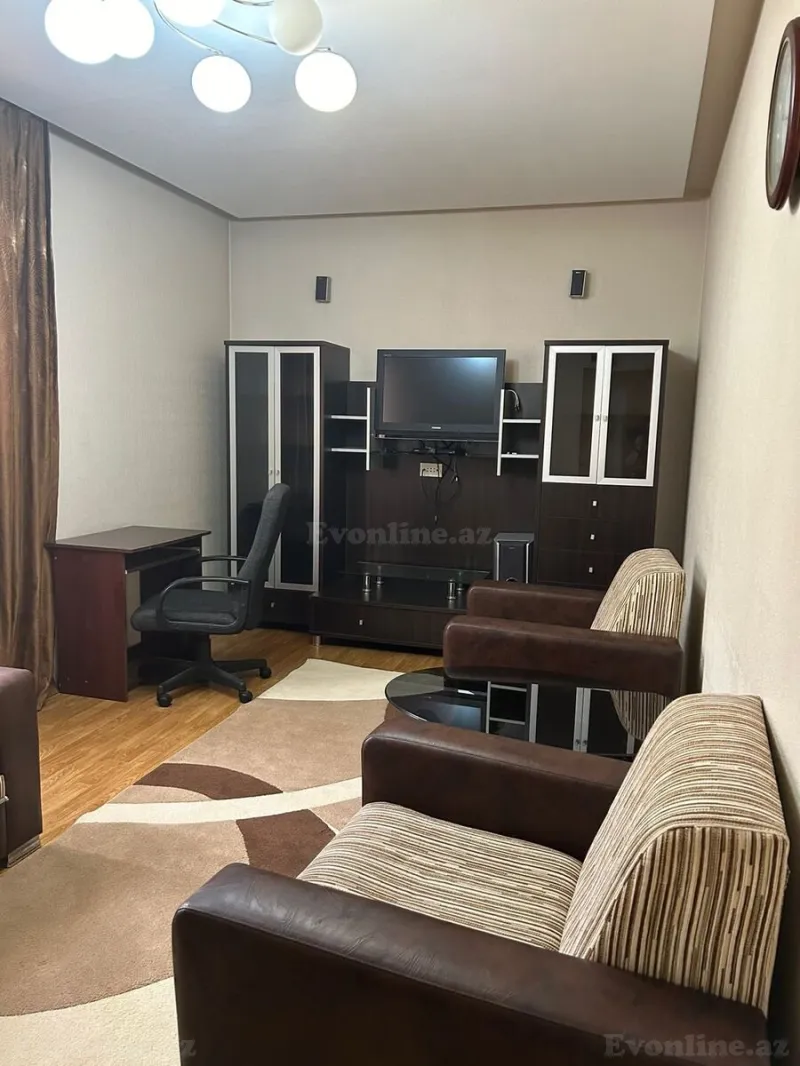 Kirayə verilir 2 otaqlı Mənzil Köhnə tikili 70 m² Nizami m. - şəkil 12