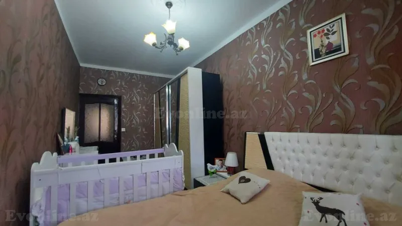 Satılır 3 otaqlı Mənzil Köhnə tikili 75 m² İnşaatçılar m. - şəkil 2