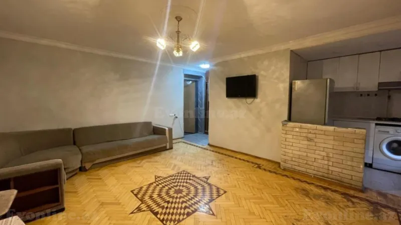 Satılır 1 otaqlı Mənzil Köhnə tikili 40 m² İnşaatçılar m.